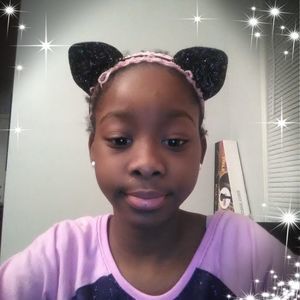 Meet your Posher, Ade